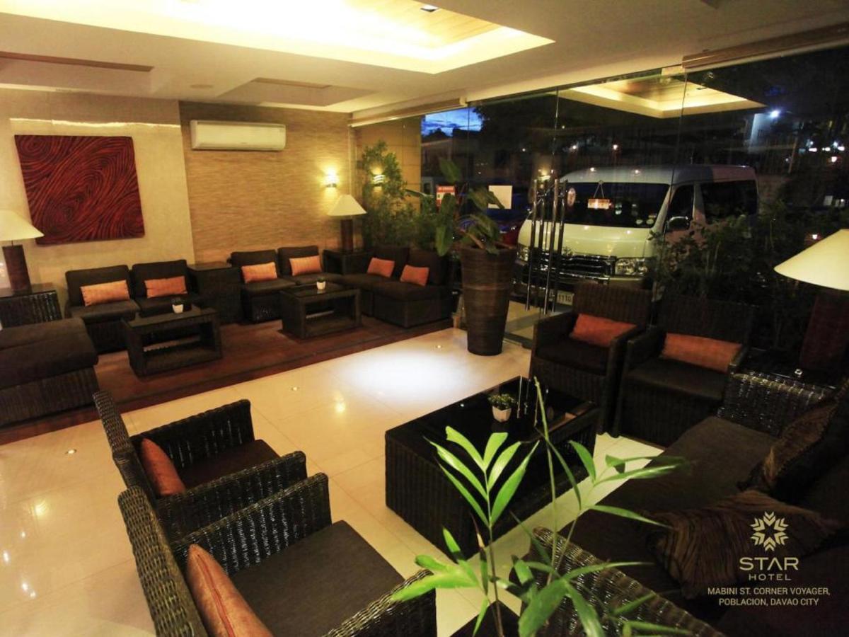 Star Hotel Davao City Esterno foto